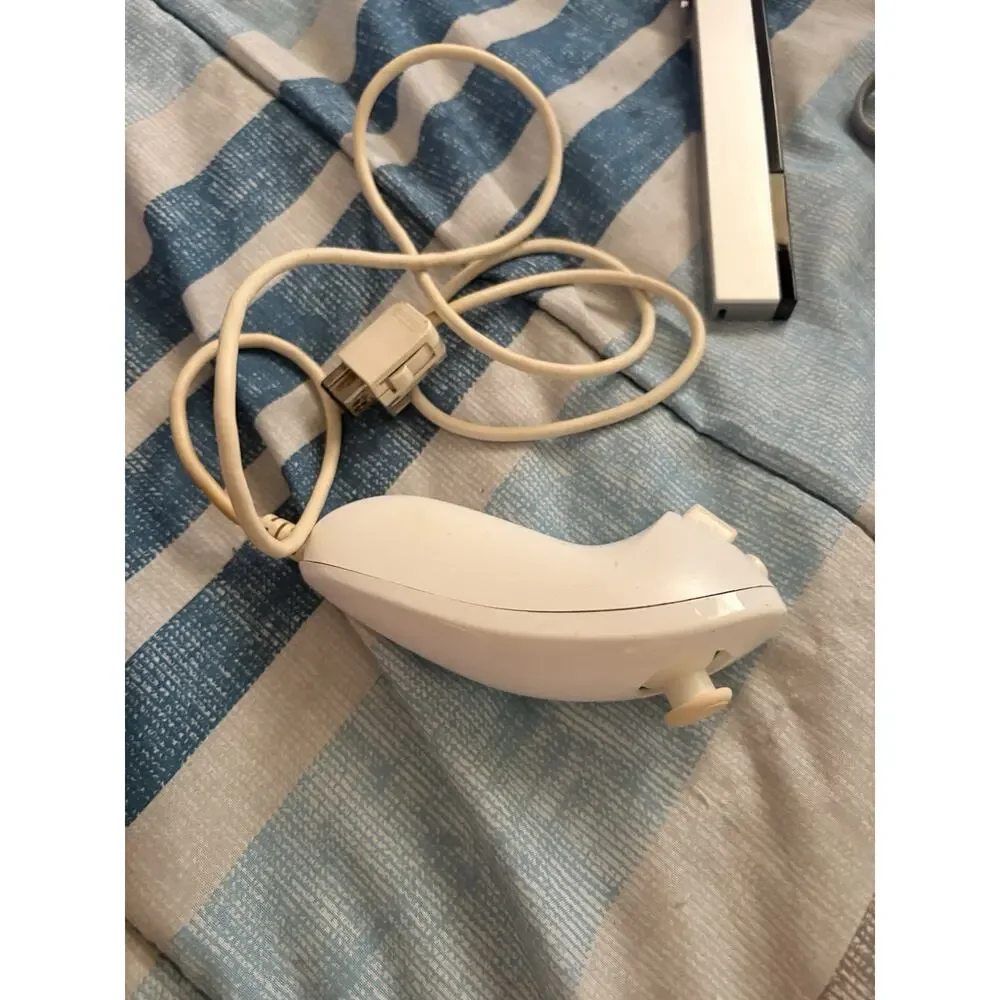 Nintendo Wii Console With everything shown in the photos